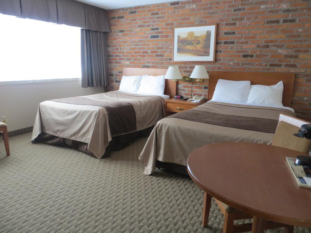 Travelodge By Wyndham Thunder Bay On Exterior photo